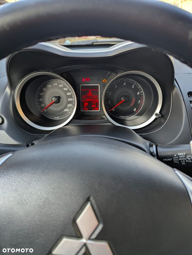 Mitsubishi Lancer - 23