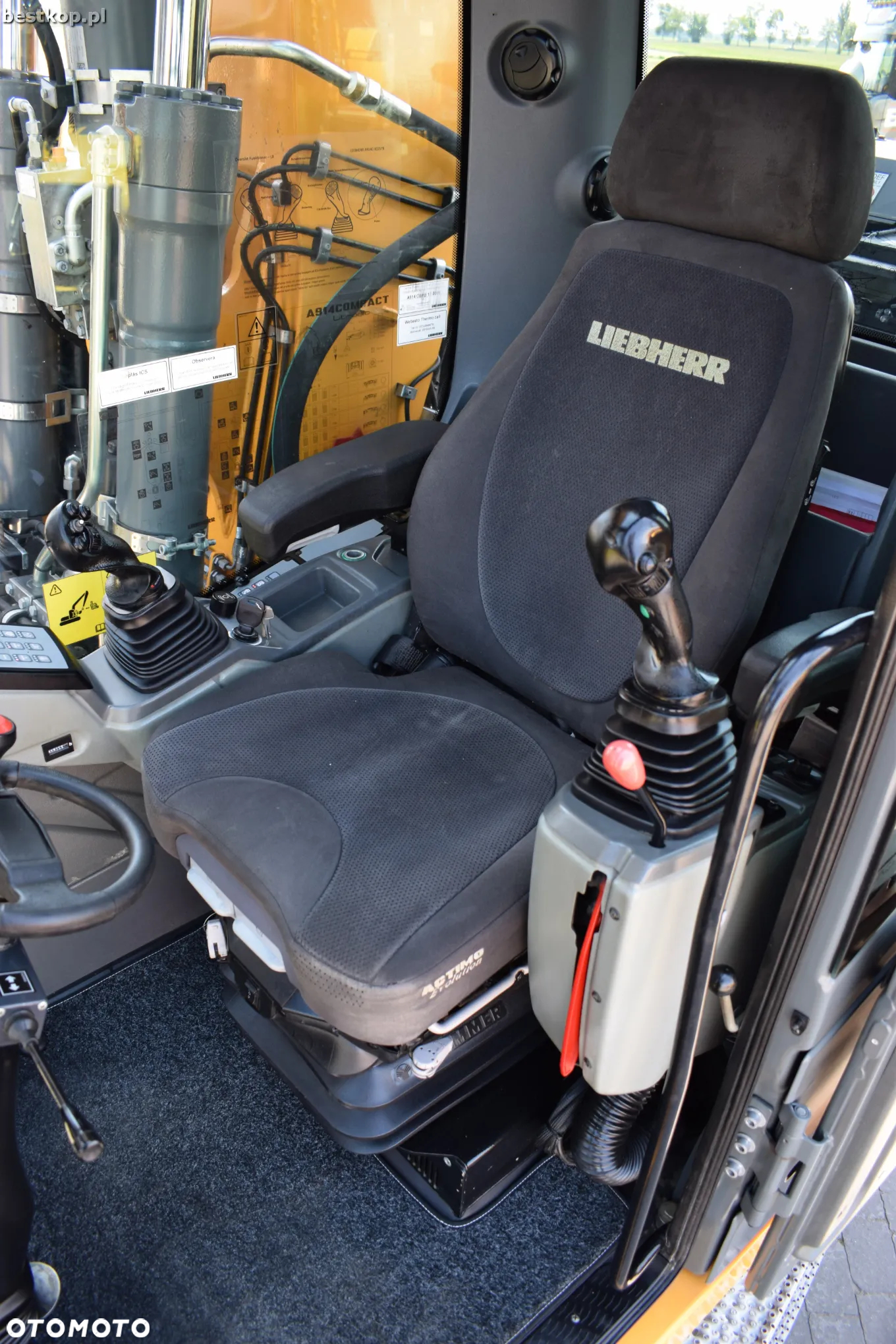 Liebherr A914 Compact Litronic - 26