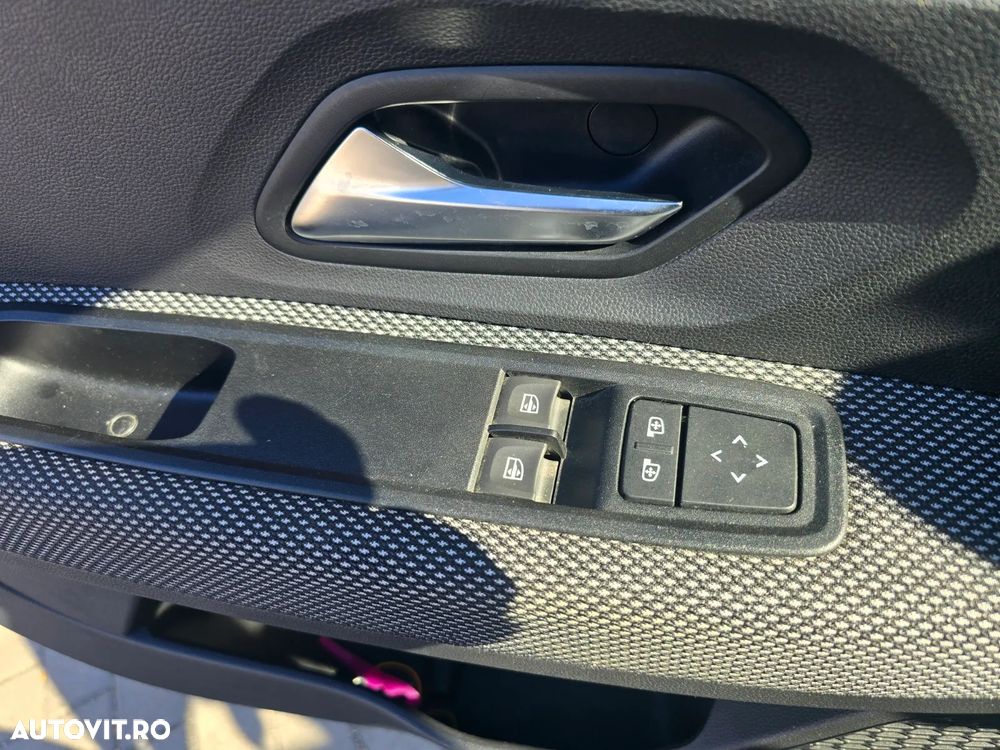 Dacia Logan TCe 90 MT5 Expression - 6