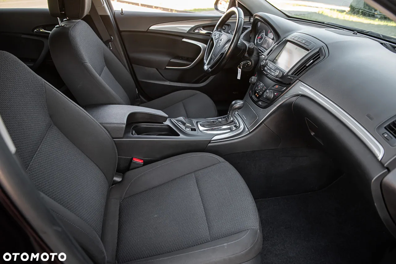 Opel Insignia - 29