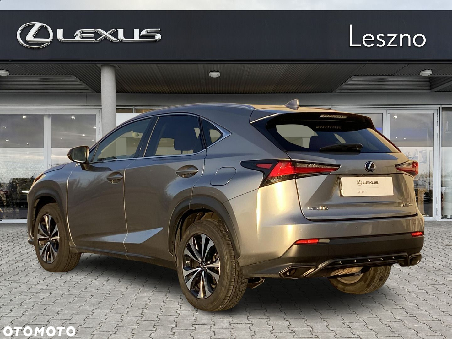Lexus NX 300 F Impression AWD - 6