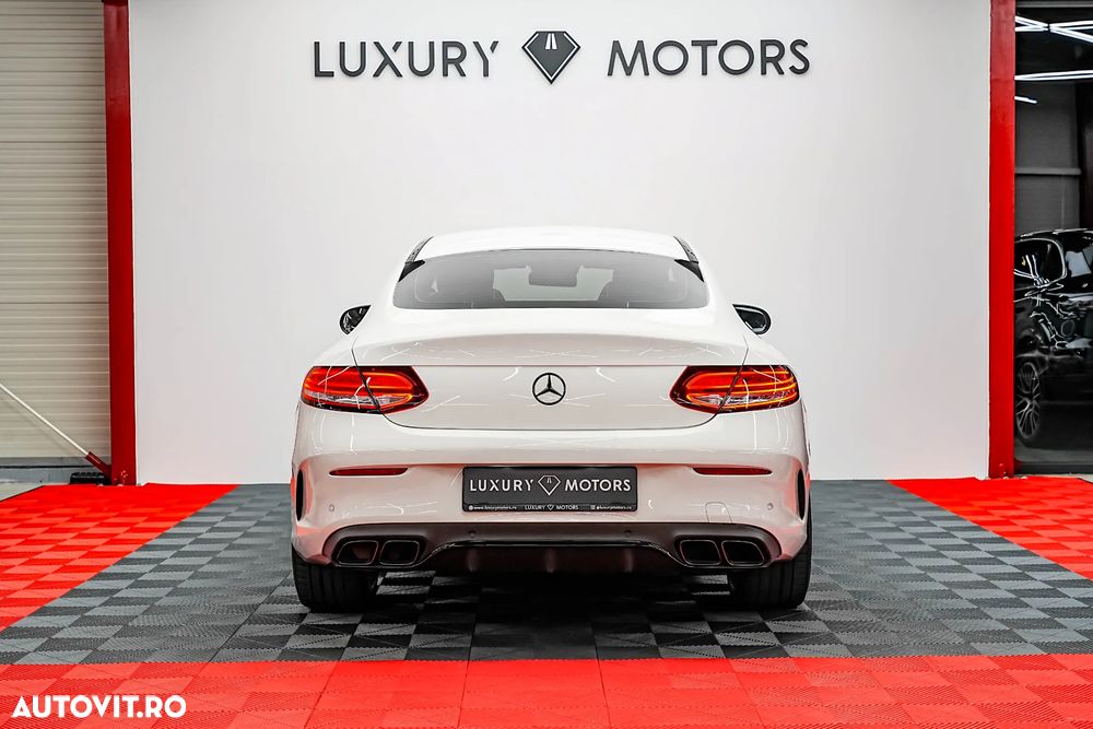 Mercedes-Benz C 220 d Coupe 9G-TRONIC AMG Line - 13