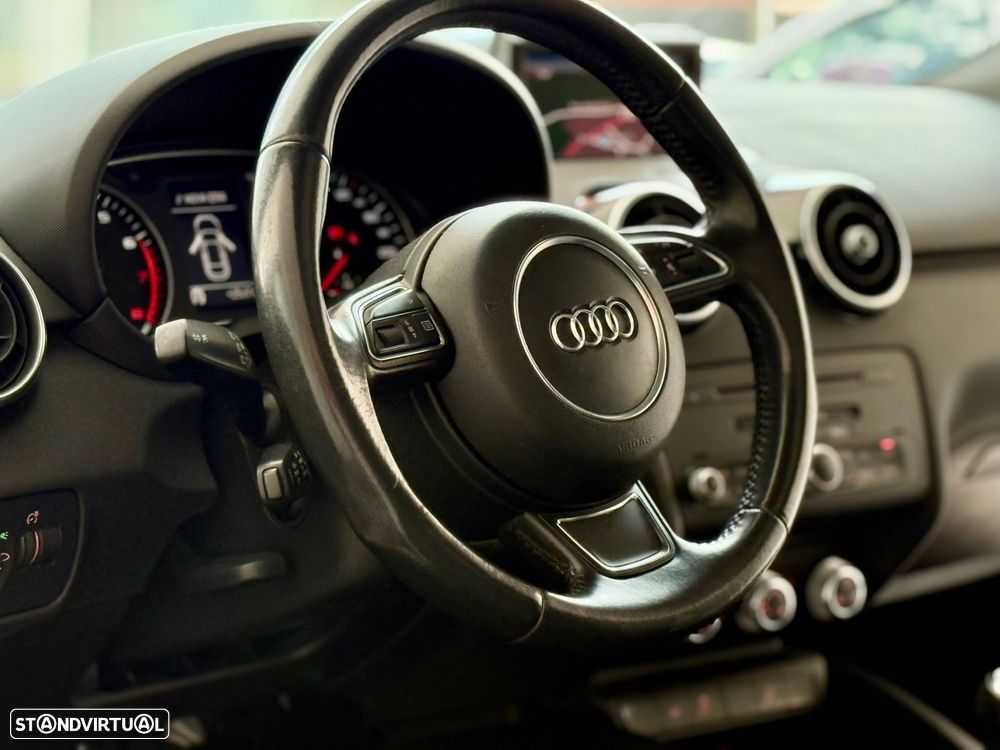 Audi A1 1.2 TFSI S-line - 17