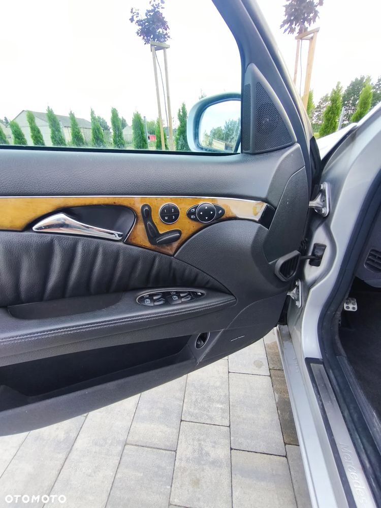 Mercedes-Benz Klasa E 500 4-Matic Avantgarde - 10