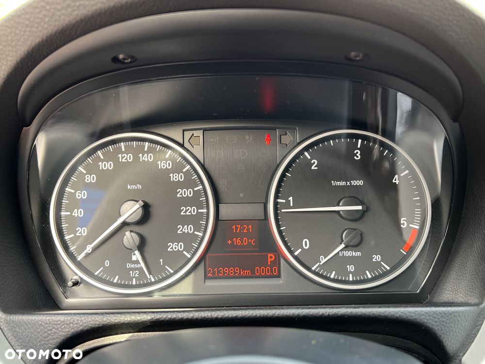 BMW Seria 3 318d - 12