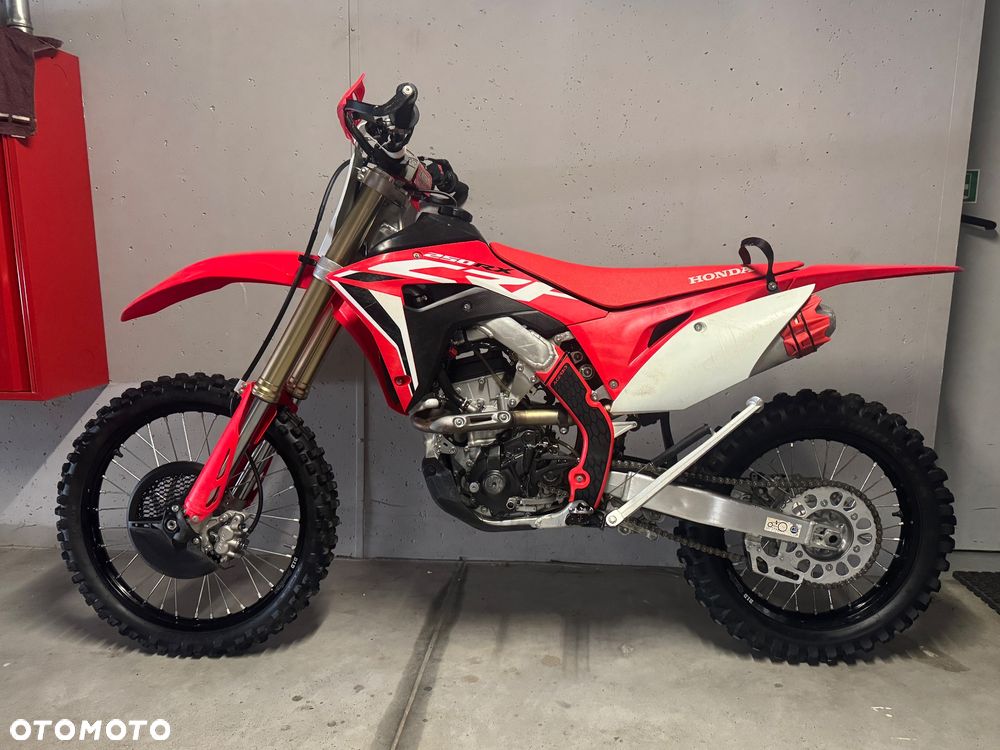 Honda CRF - 7