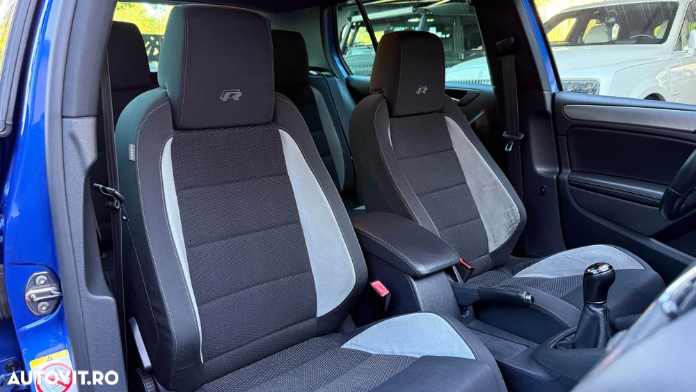 Volkswagen Golf - 14