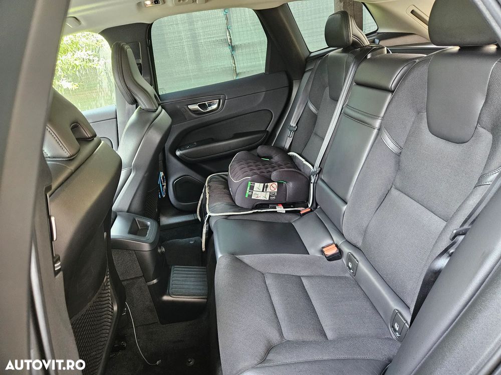 Volvo XC 60 T8 Twin Engine AWD Inscription - 30