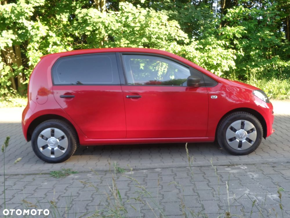 Volkswagen up! move - 3