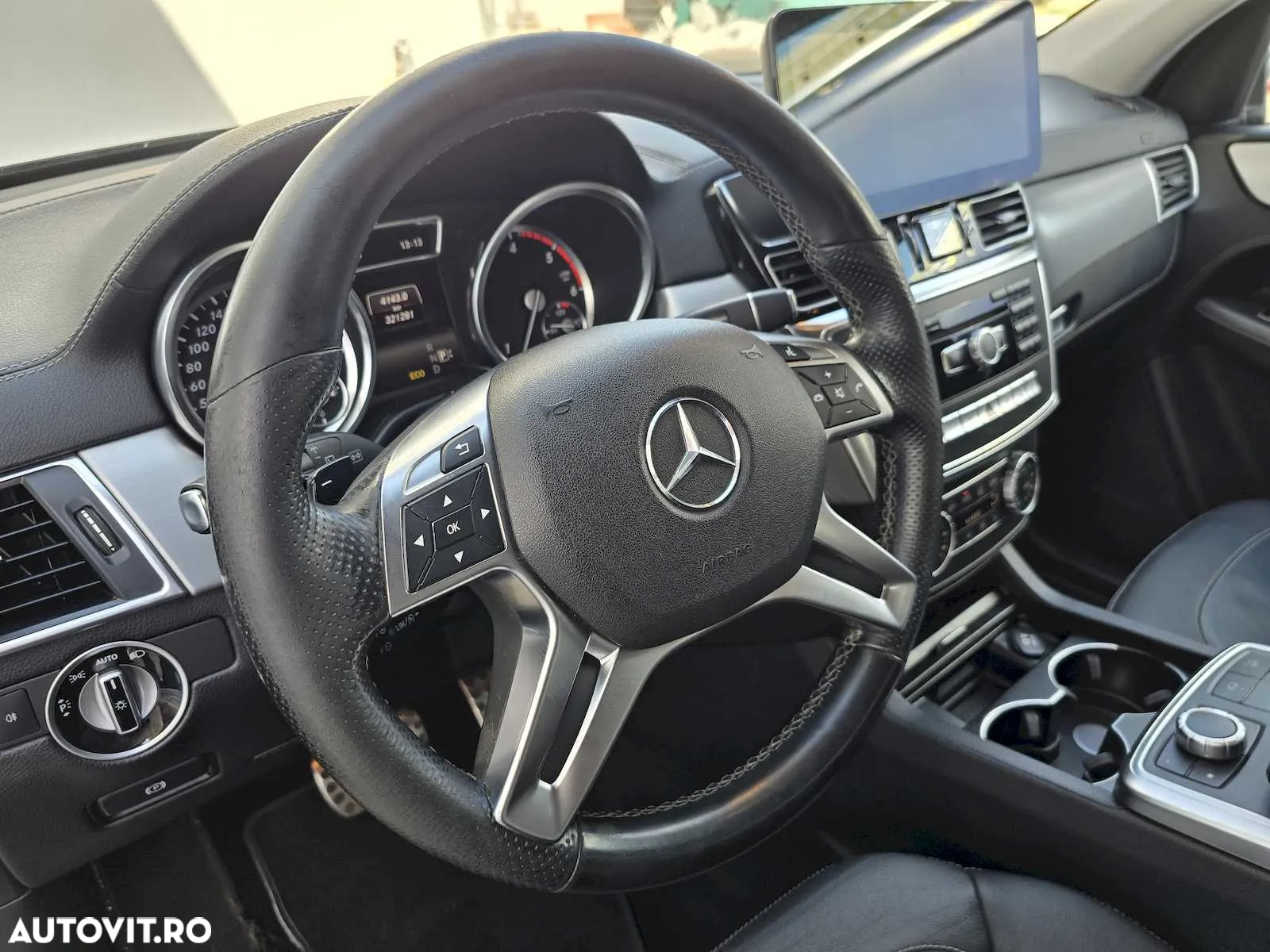 Mercedes-Benz ML 350 BlueTec 4MATIC Aut - 14