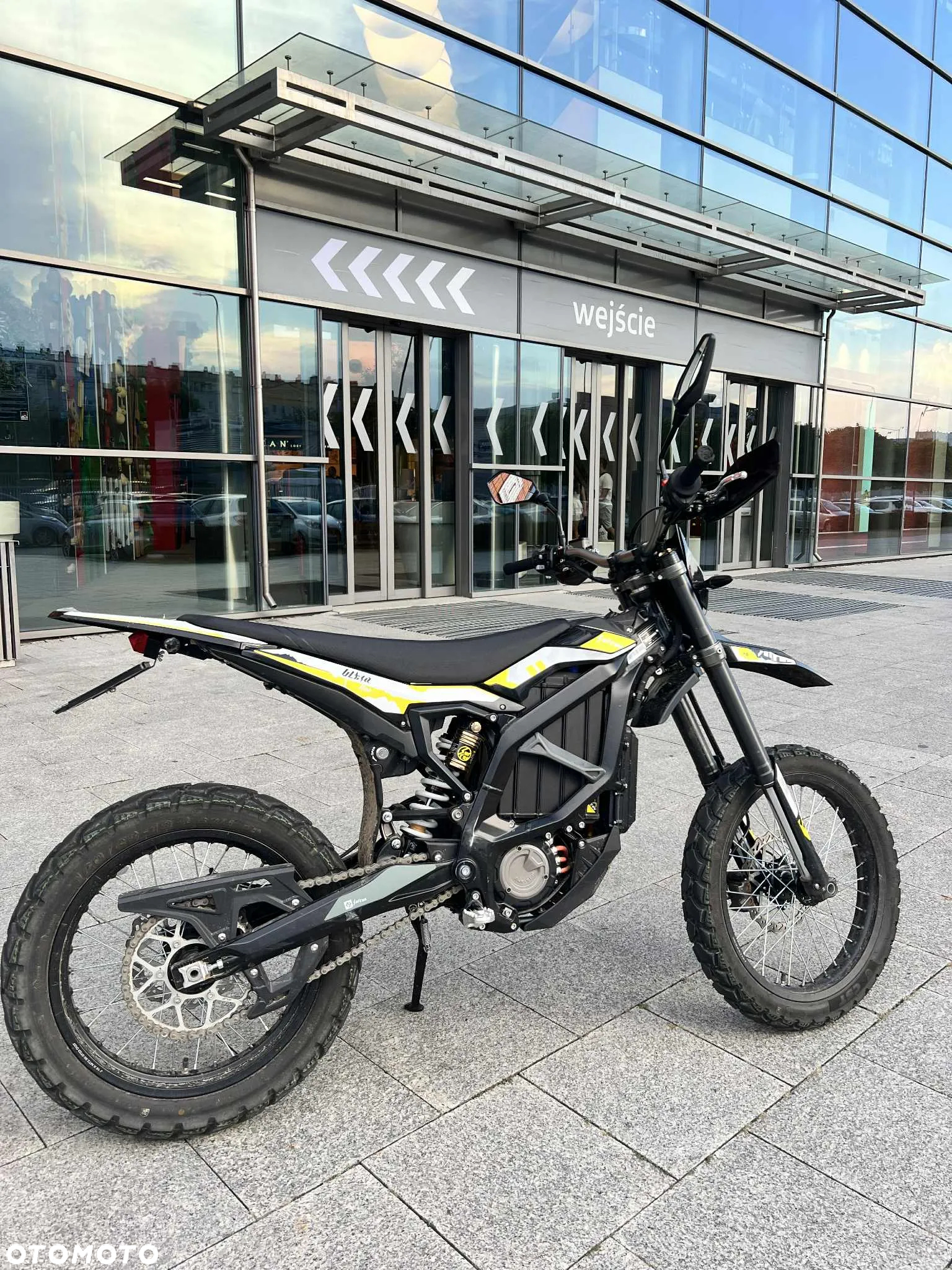 Surron Ultra-Bee