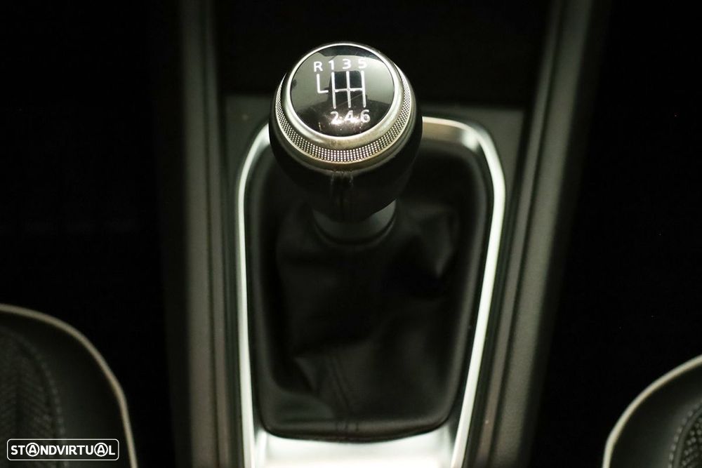 Renault Captur 1.0 TCe Techno Bi-Fuel - 14