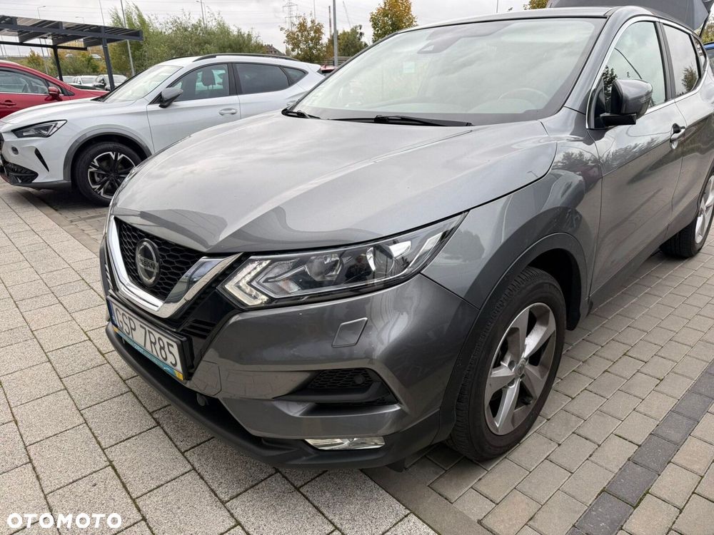 Nissan Qashqai - 1