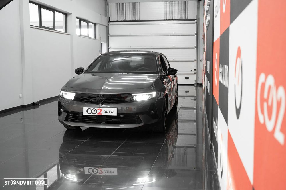 Opel Astra Sports Tourer 1.2 T Elegance - 3