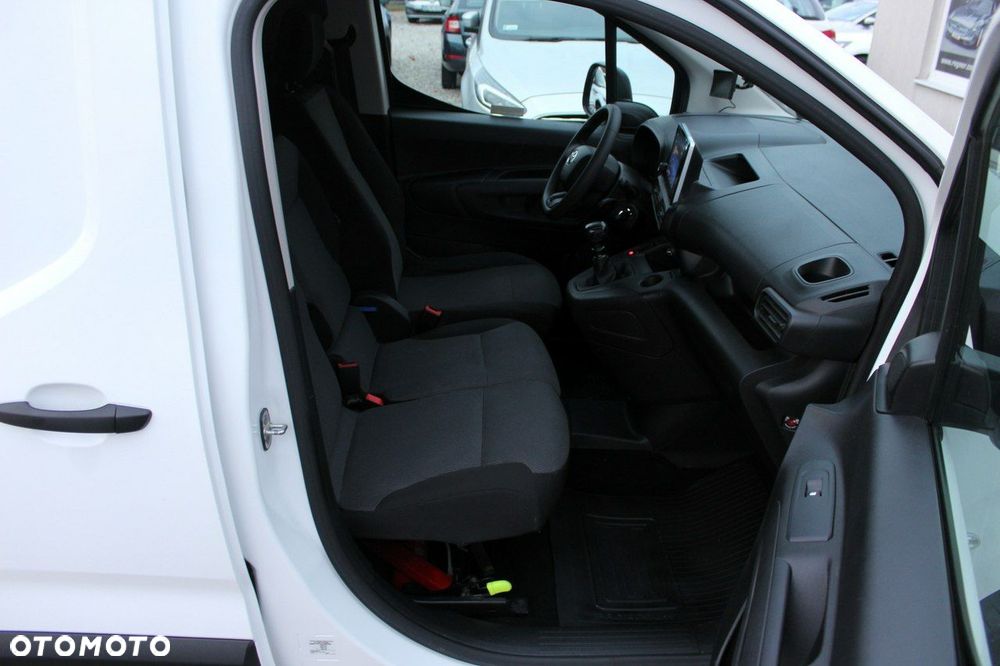 Toyota Proace City - 12