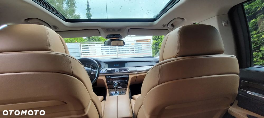 BMW Seria 7 730d Blue Performance - 23