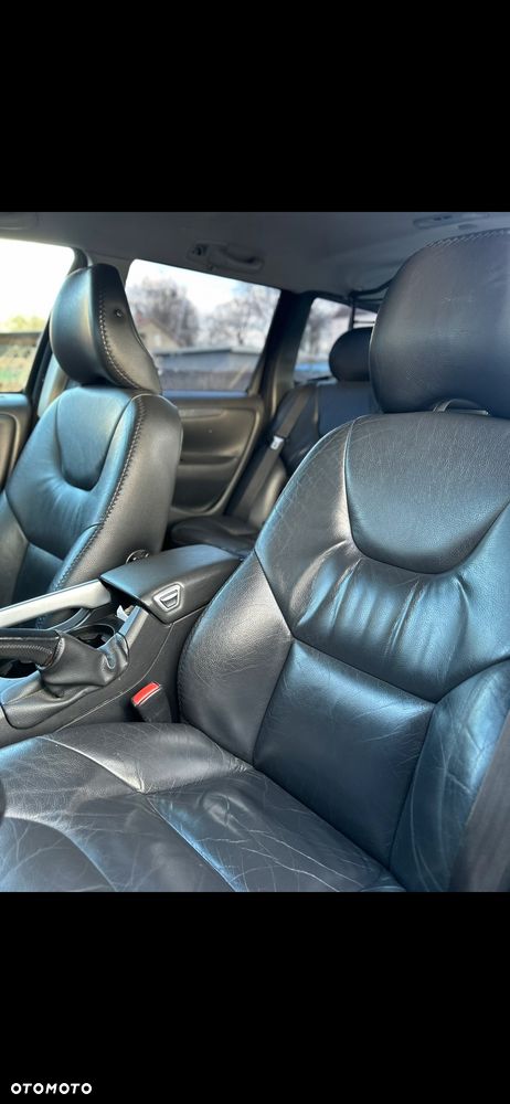 Volvo XC 70 D5 AWD Momentum - 6