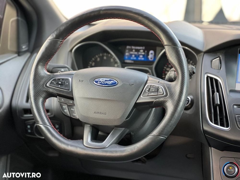 Ford Focus - 16