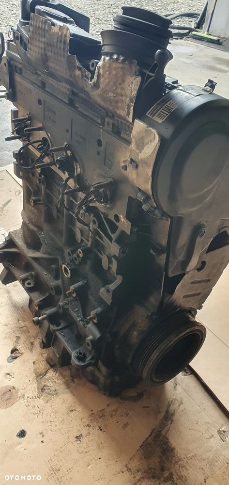 Silnik słupek blok silnika Audi A4 B8 2.0 TDI CBA - 8