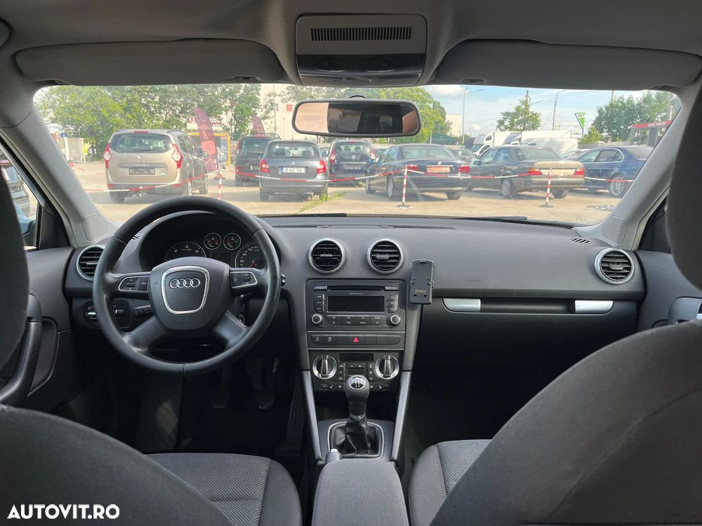 Audi A3 1.6 TDI Ambiente - 8