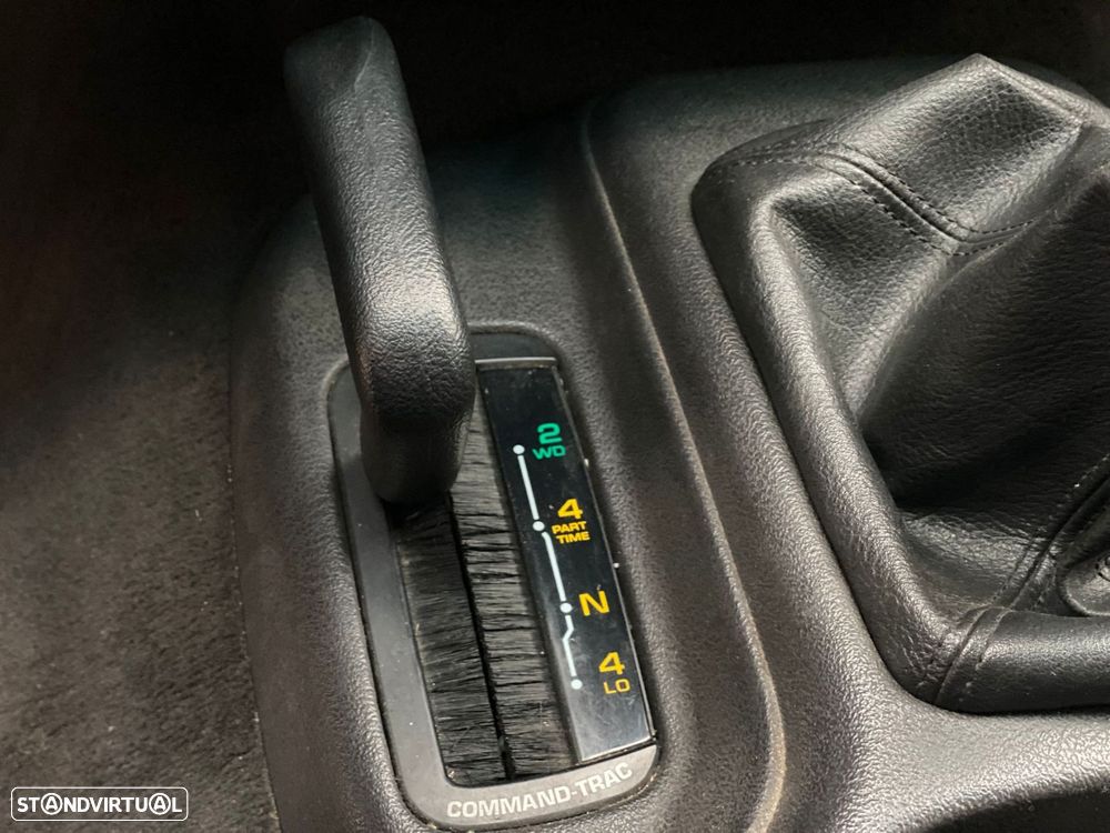 Jeep Grand Cherokee 2.5 TD Laredo - 22