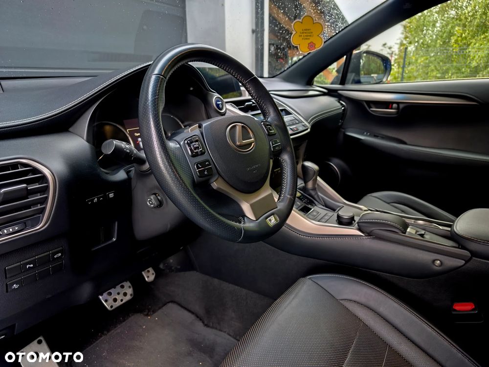 Lexus NX 300h E-FOUR F SPORT - 13