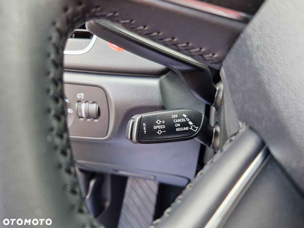 Audi Q3 1.4 TFSI Edycja Specjalna - 35