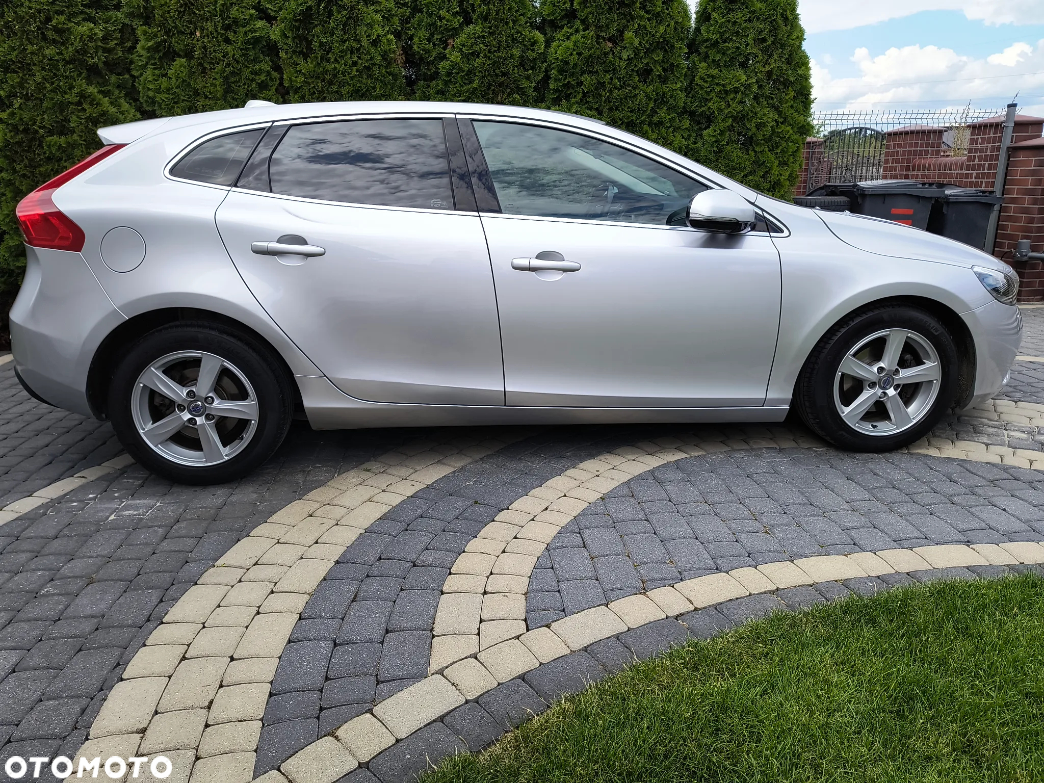 Volvo V40 D2 Momentum - 2
