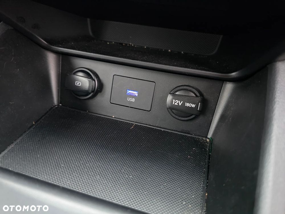 Hyundai Kona 1.6 GDI Hybrid Executive DCT - 35
