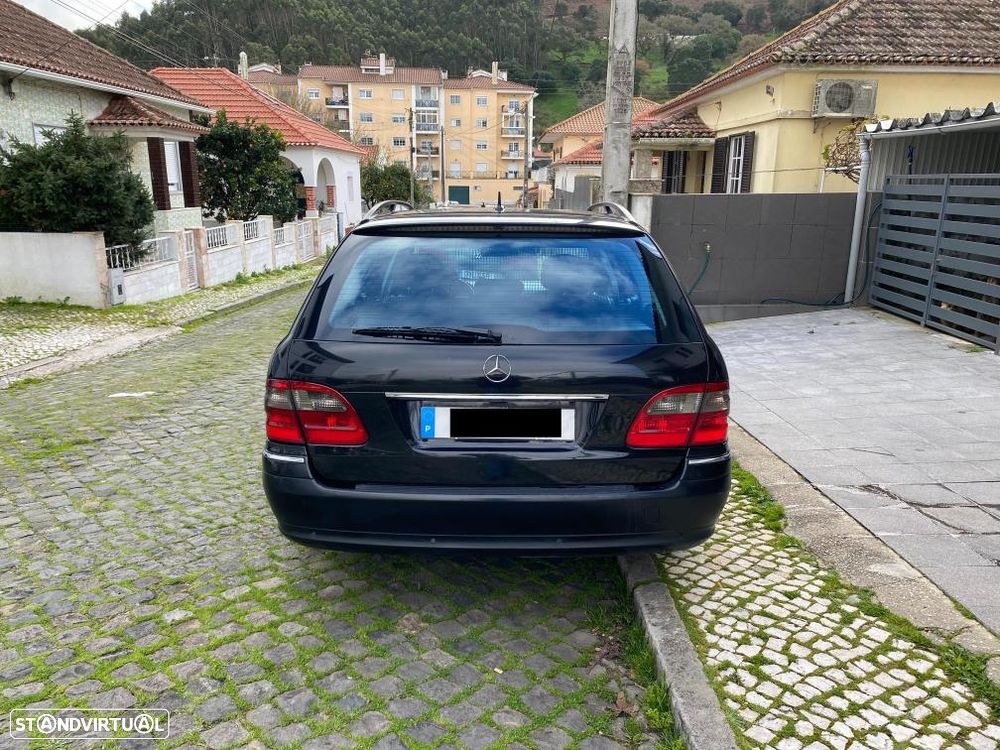 Mercedes-Benz E 220 CDI Auto Avantgarde - 4