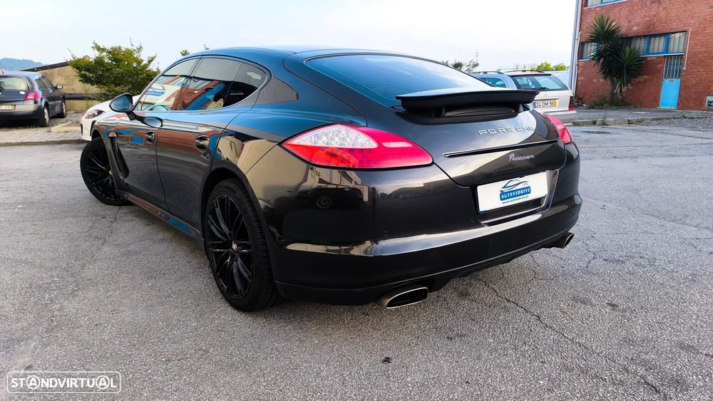 Porsche Panamera 4 Platinum Edition PDK - 8