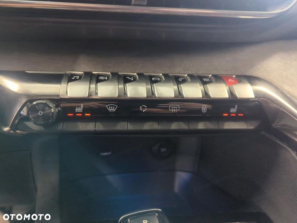 Peugeot 5008 1.6 PureTech GT S&S EAT8 - 11