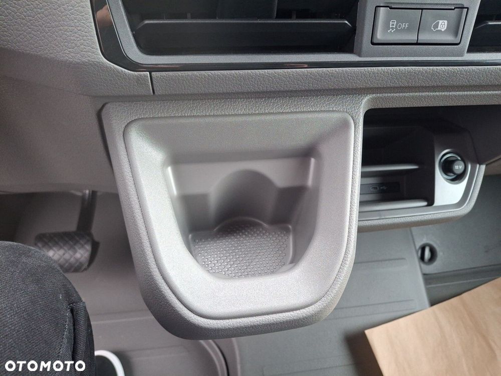 Volkswagen Crafter Brygadówka - 35