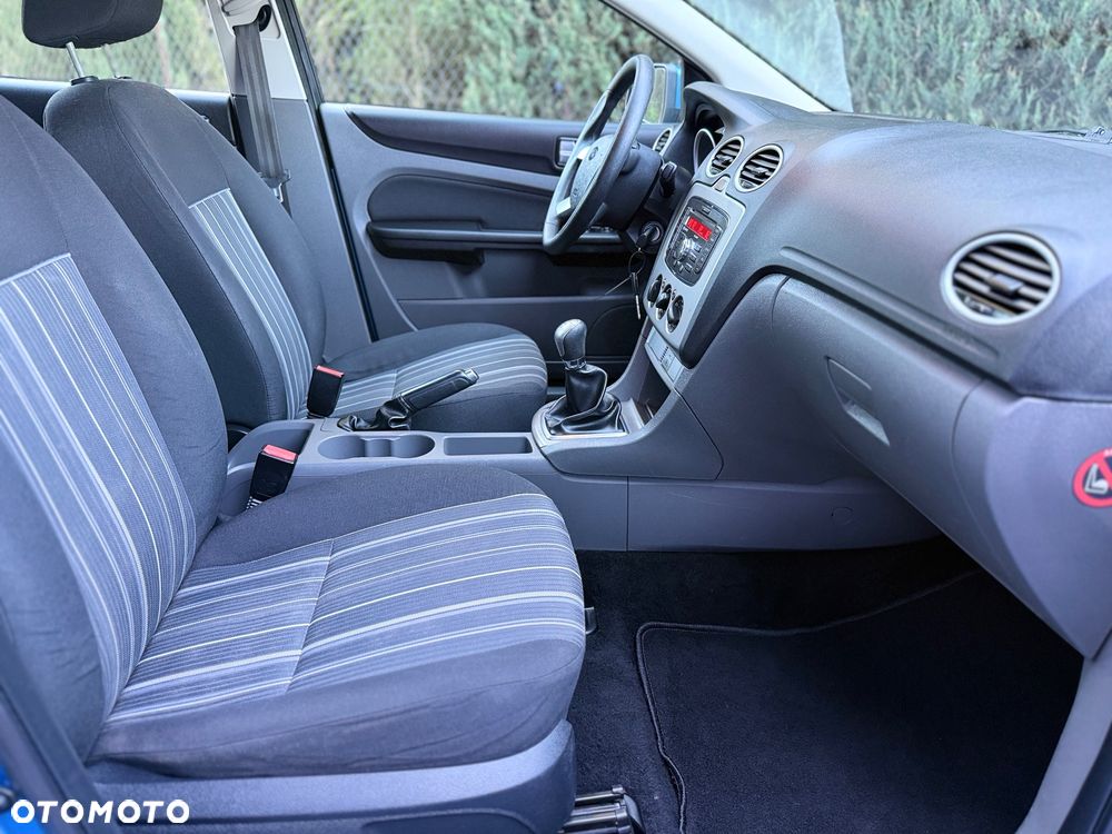 Ford Focus - 28