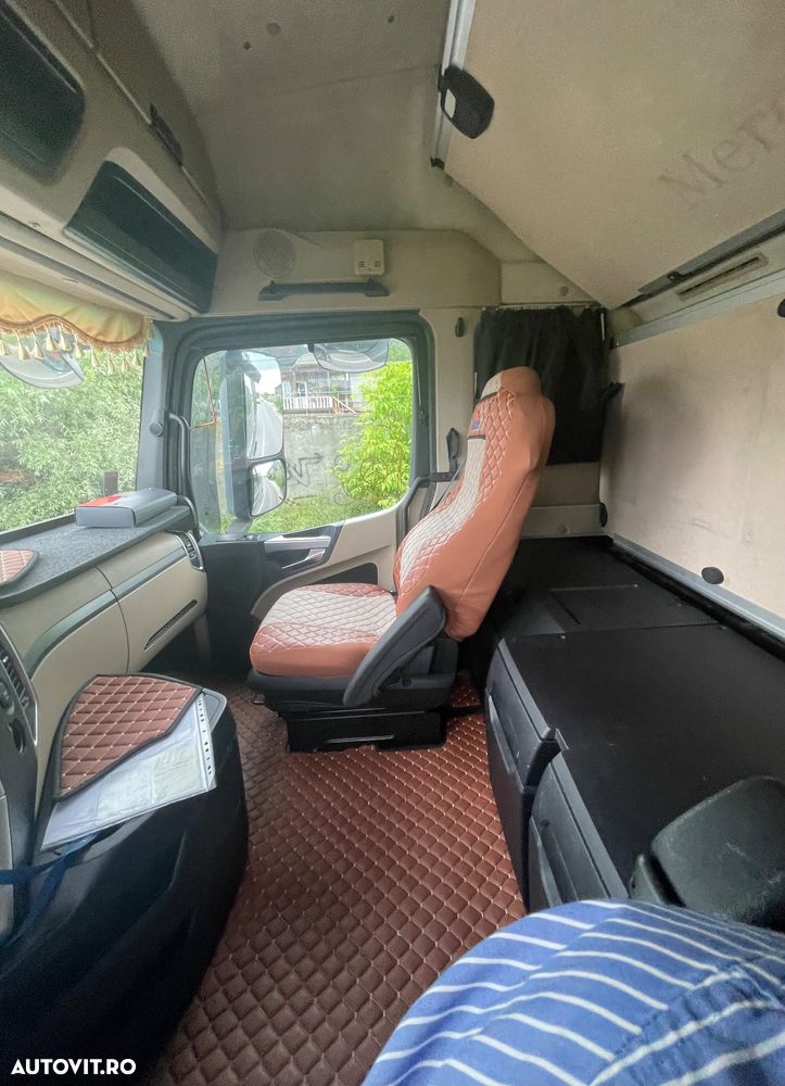 Mercedes-Benz MP4 Euro 5 Bluetec - 9