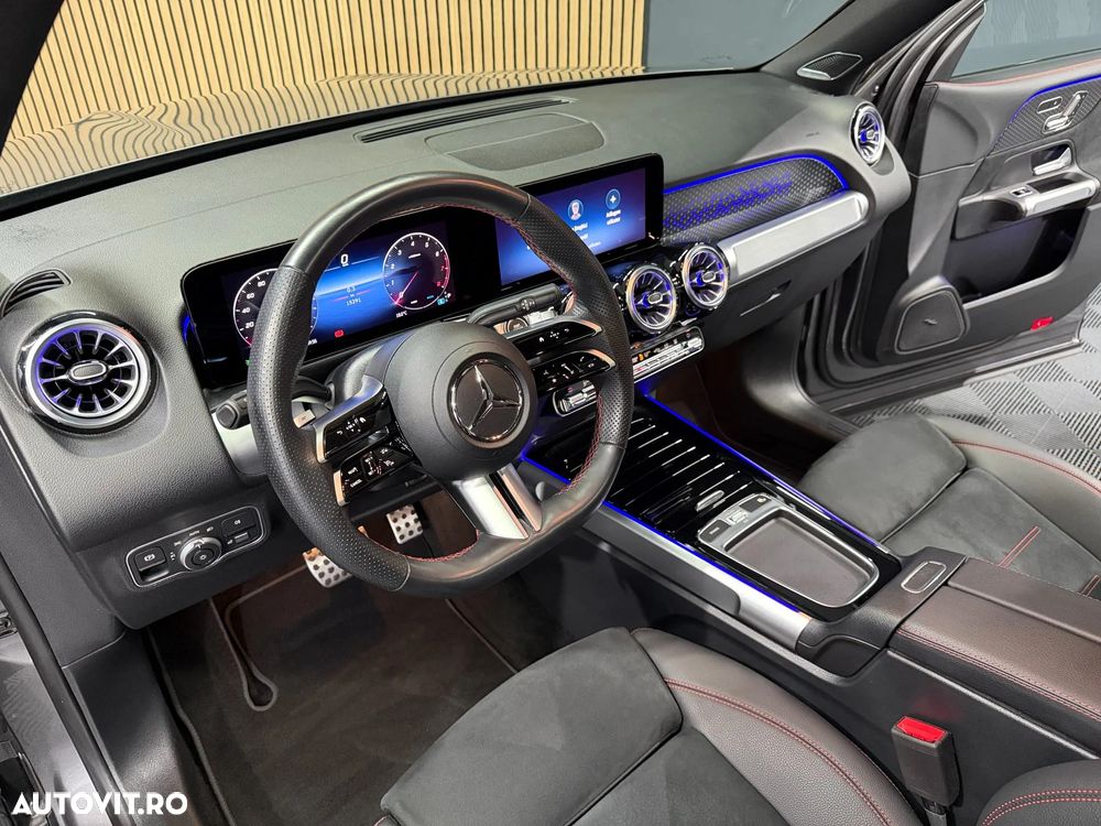 Mercedes-Benz GLB - 13