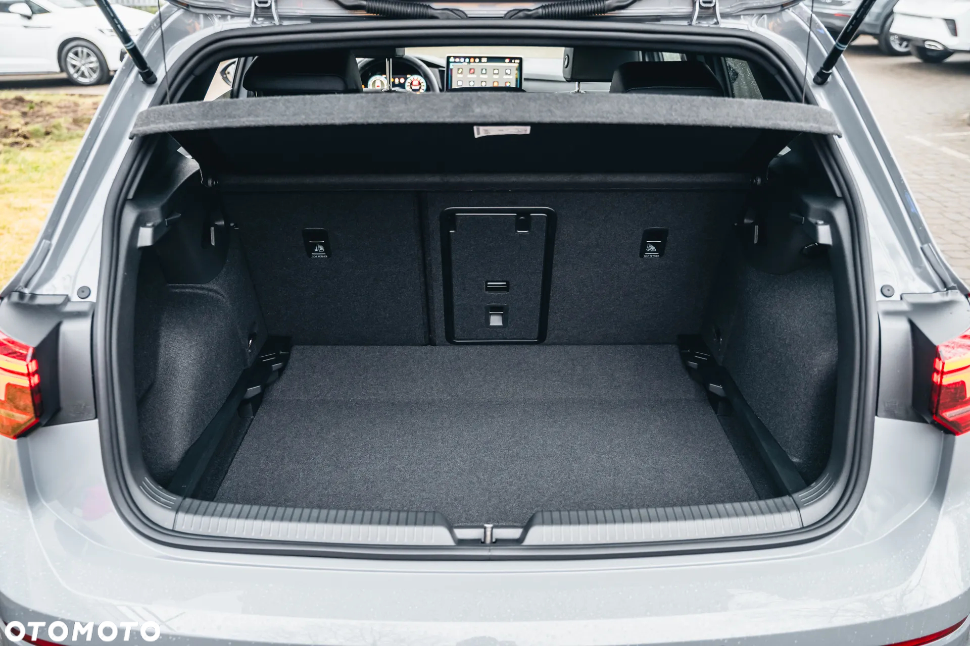 Volkswagen Golf - 35