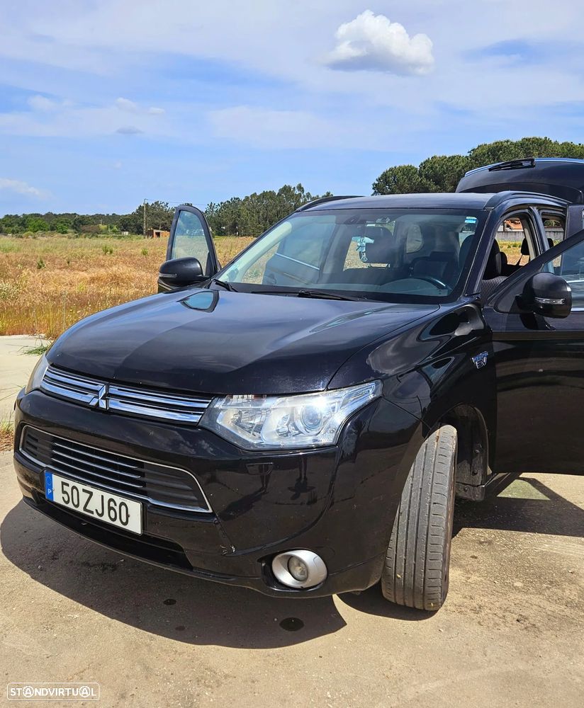Mitsubishi Outlander 2.0 Instyle Navi - 1