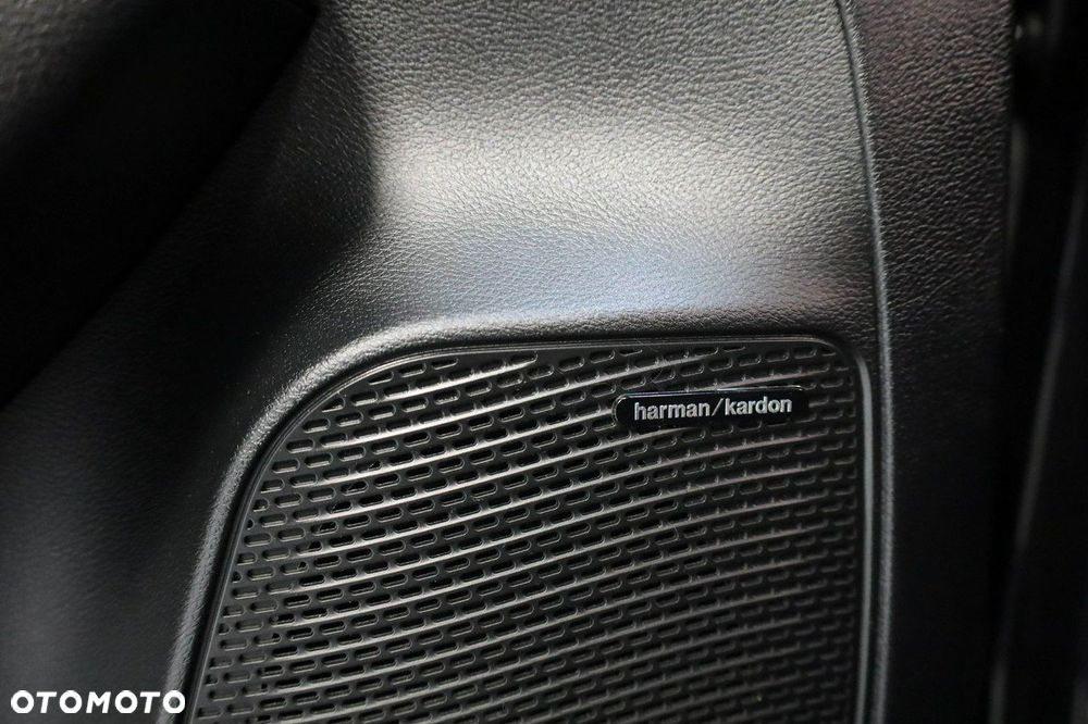 Chrysler Pacifica - 17