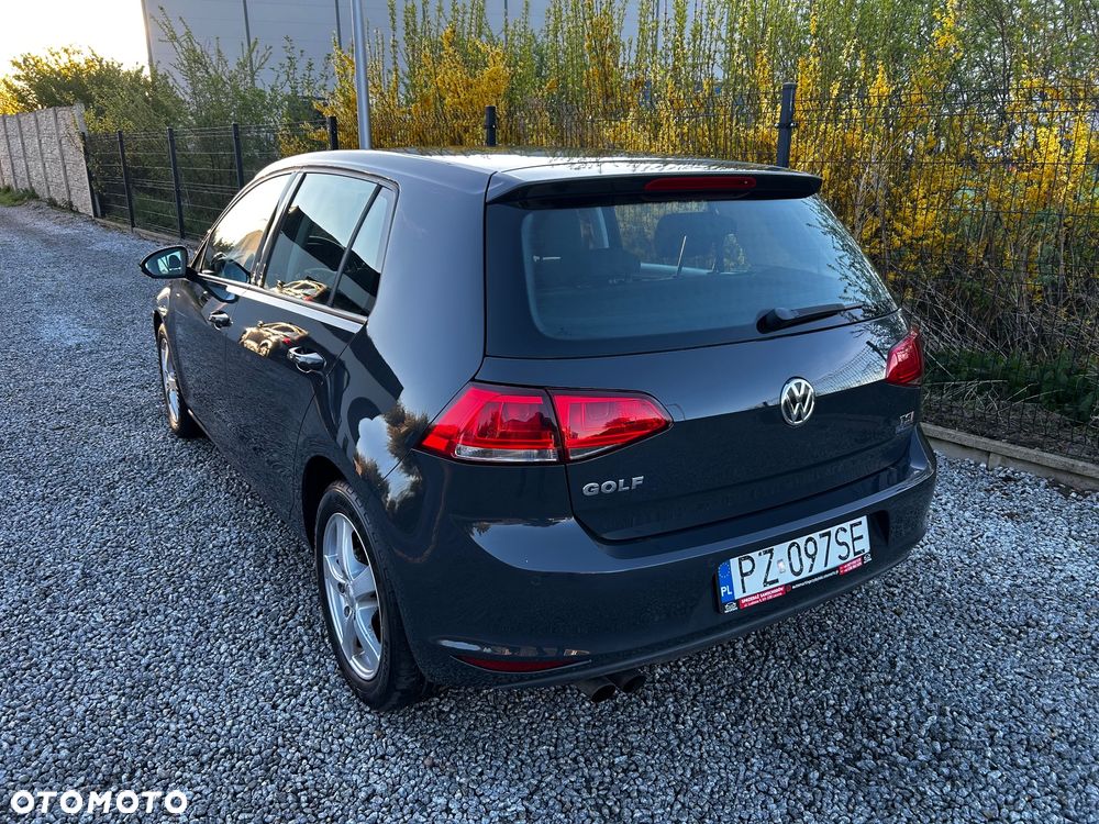 Volkswagen Golf 1.4 TSI BMT Comfortline - 10