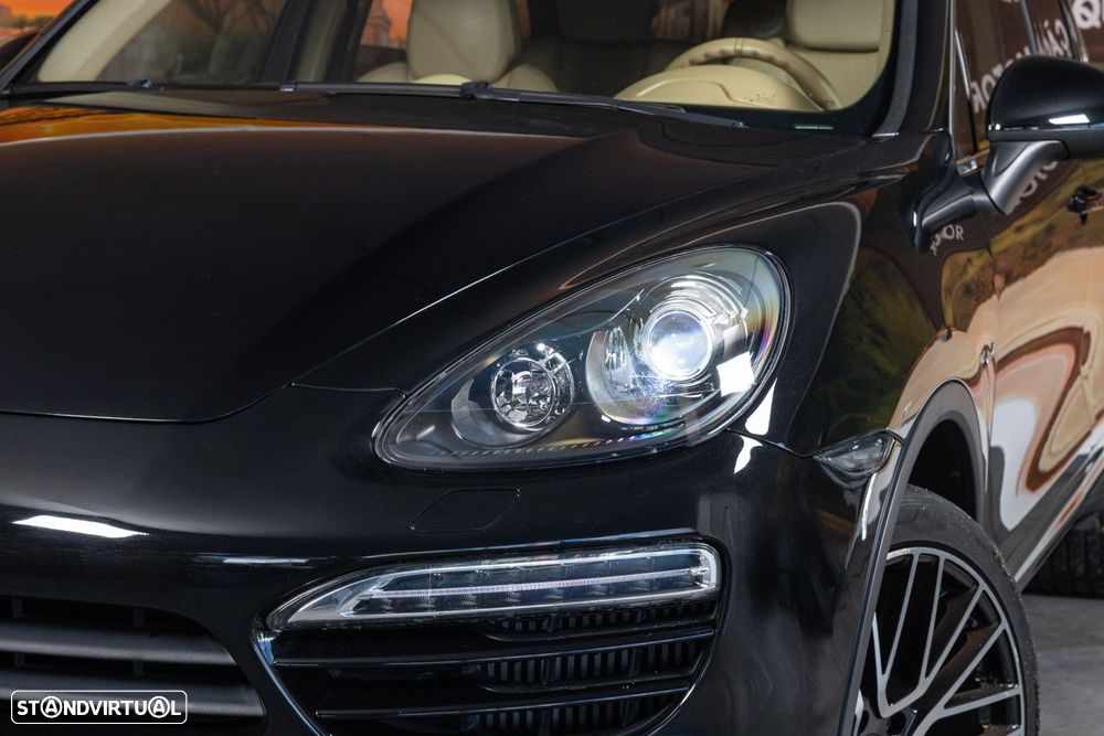 Porsche Cayenne - 5