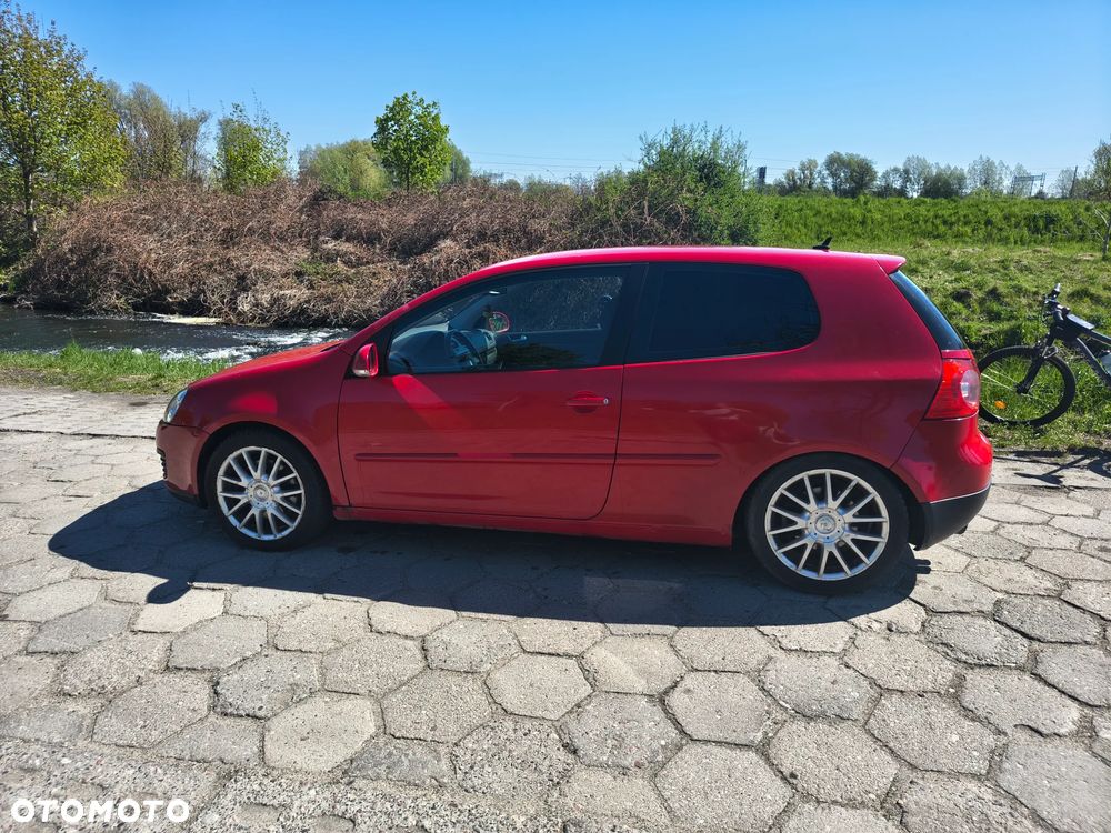 Volkswagen Golf 2.0 TDI DPF GT - 4