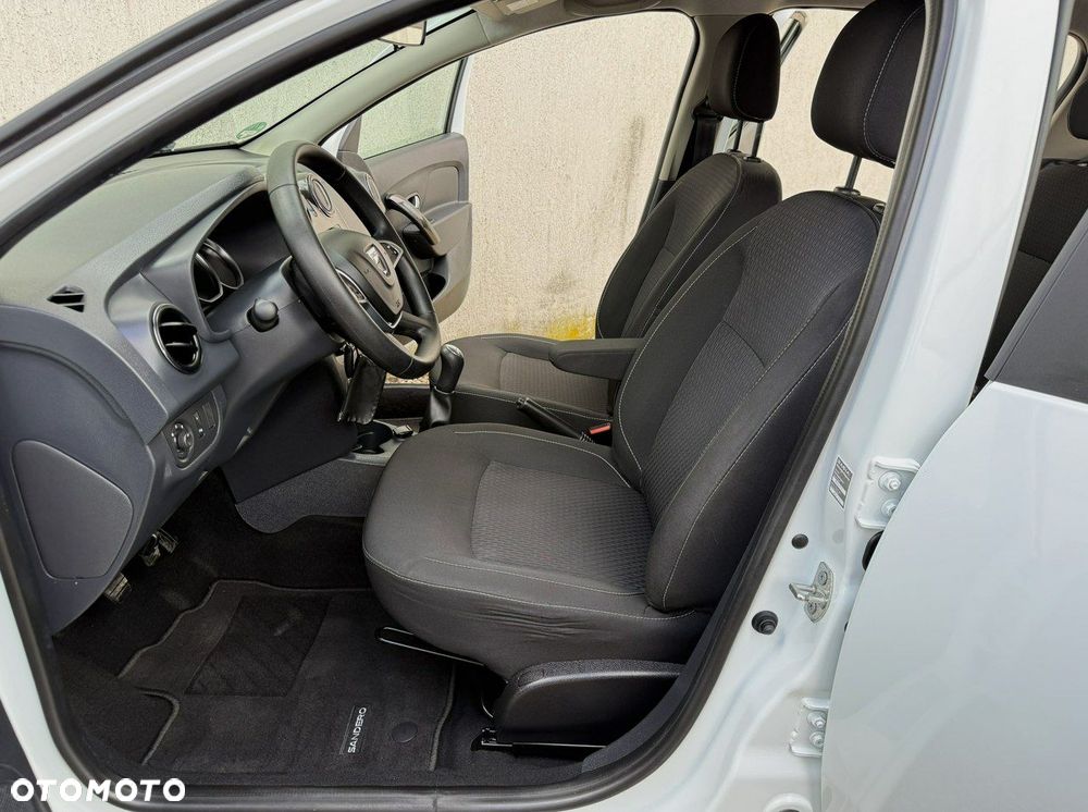 Dacia Sandero SCe 75 Essential - 17