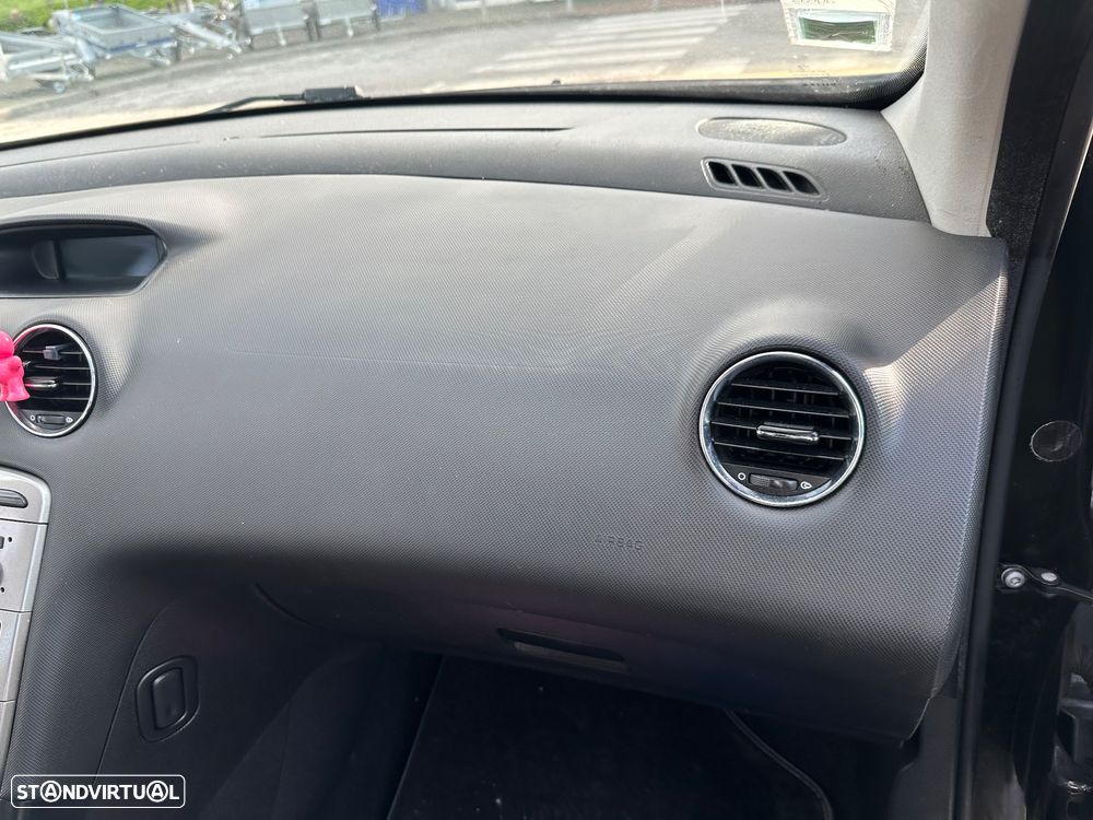 Peugeot 308 1.6 HDi Envy - 16