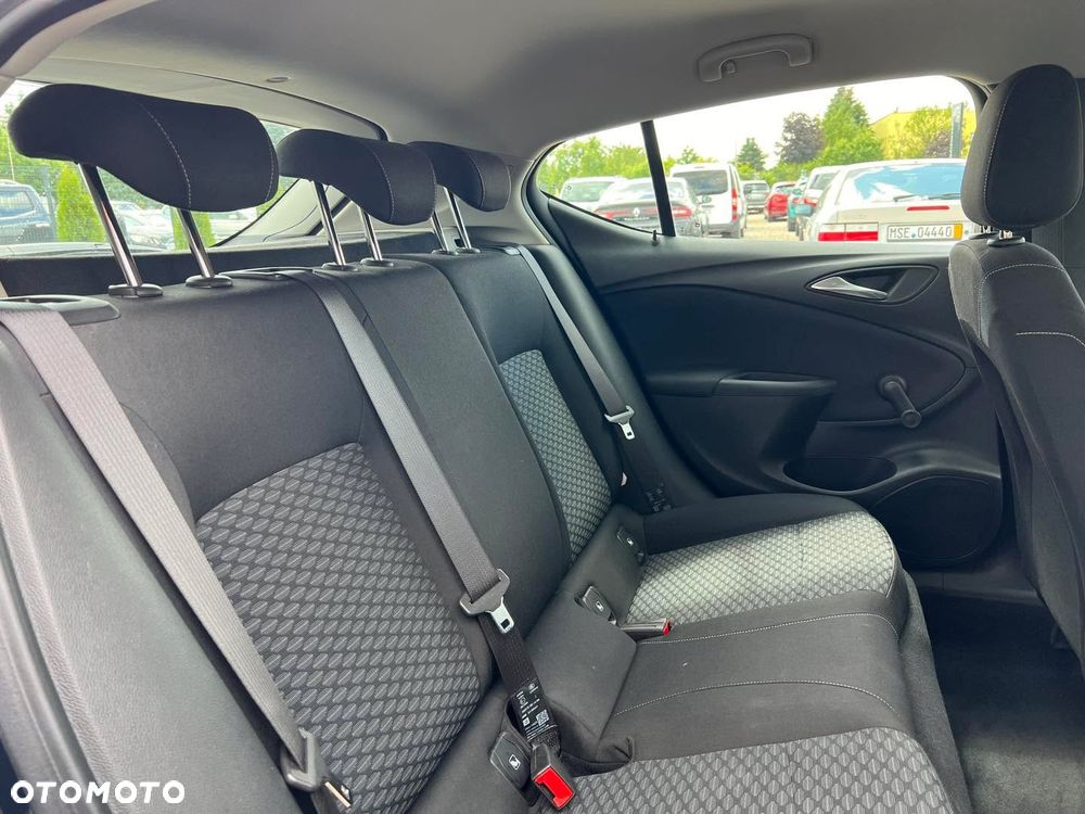 Opel Astra 1.6 D Start/Stop Ultimate - 23