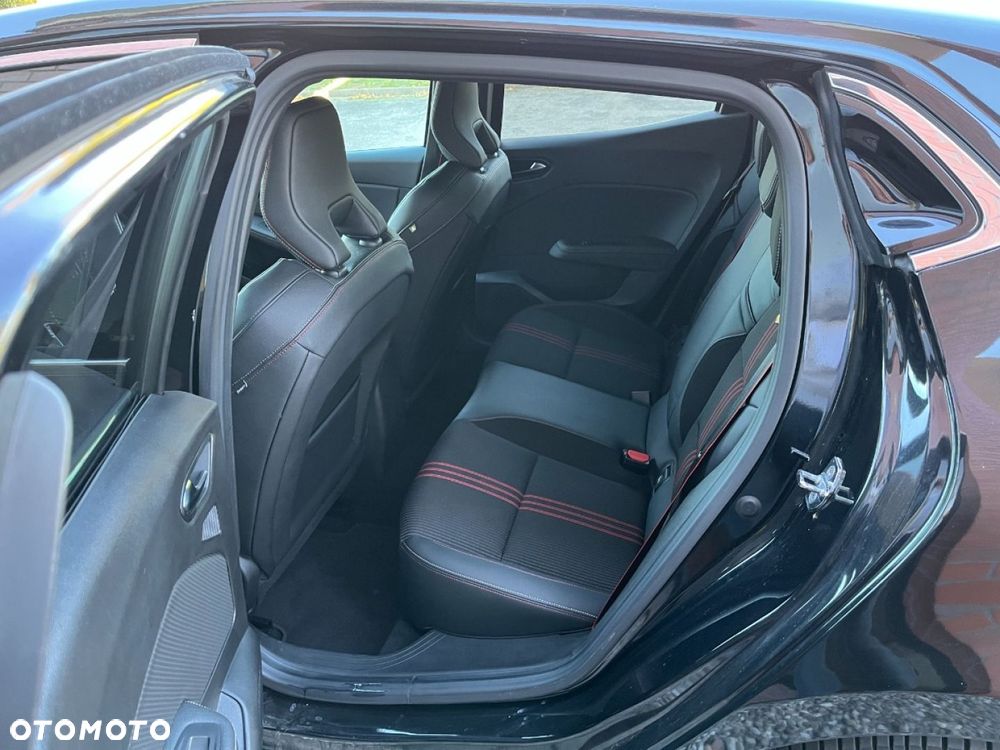 Renault Clio - 23