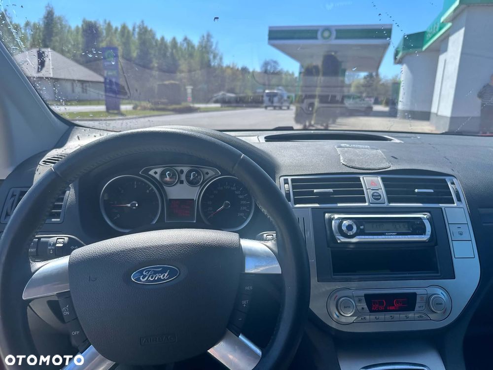 Ford Kuga 2.0 TDCi Trend - 10