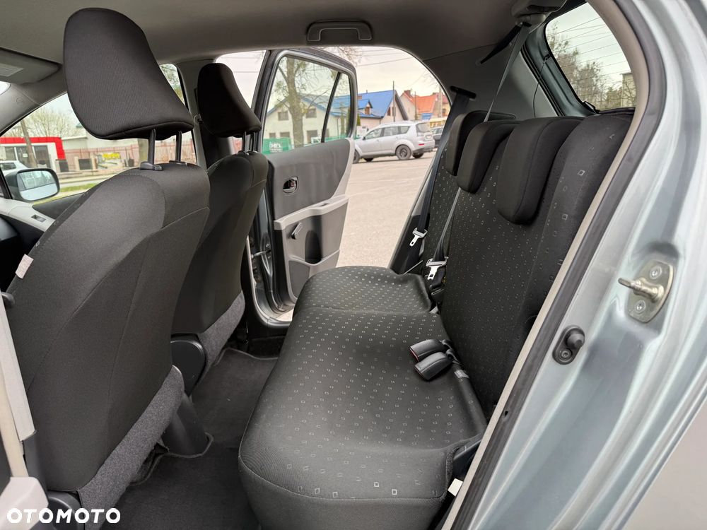 Toyota Yaris - 24