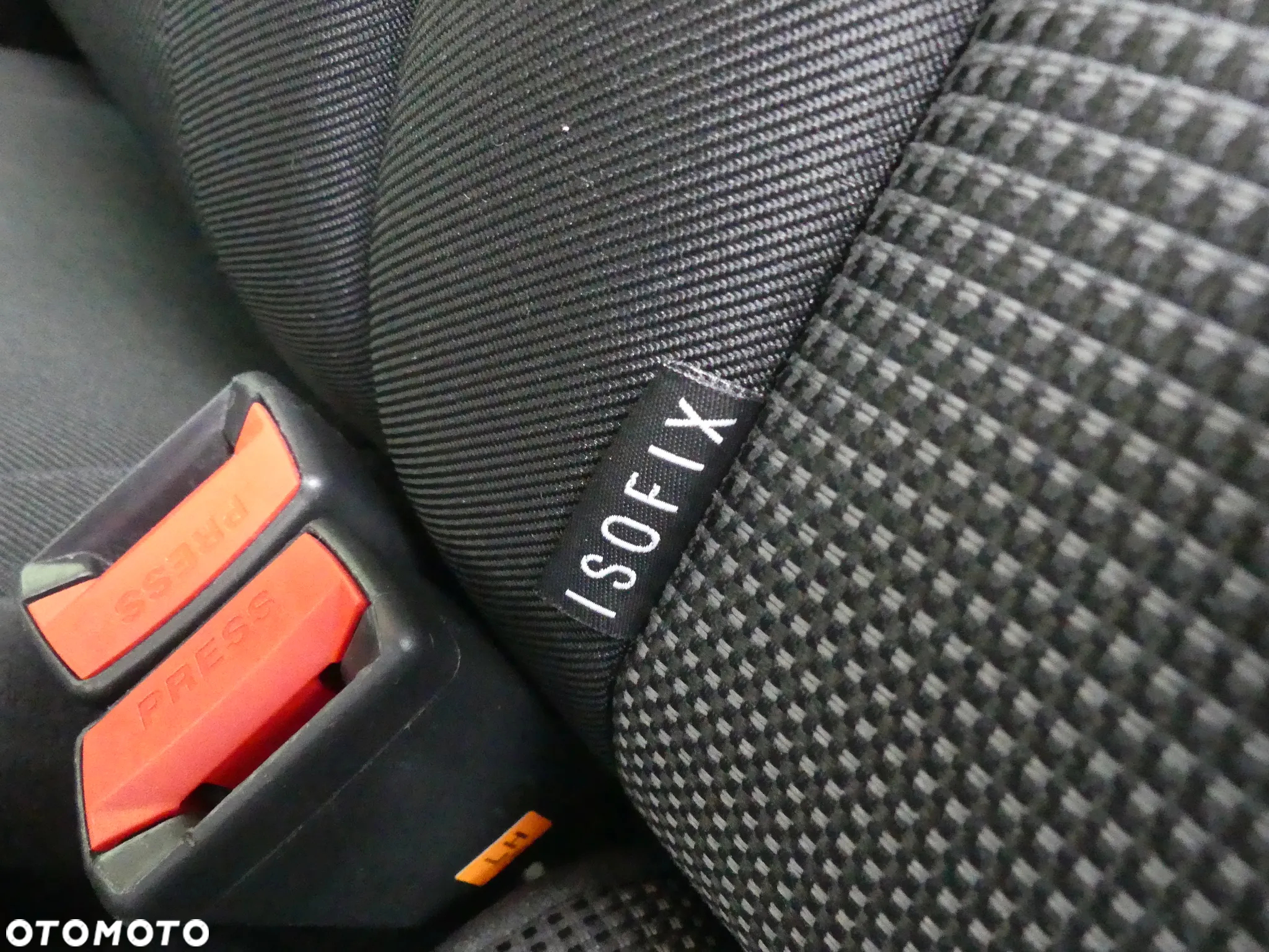 Hyundai i30 1.6 CRDI Fifa World Cup Edition - 17