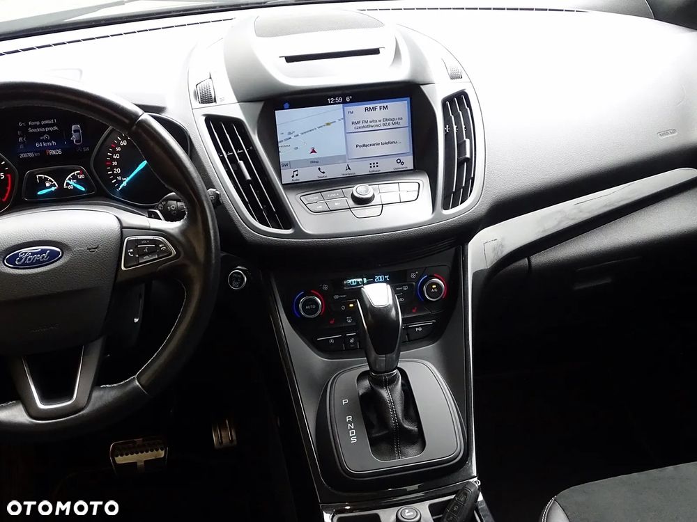 Ford Kuga 2.0 TDCi 4x4 ST-Line - 15